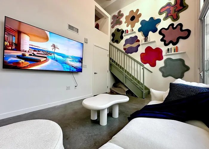 The Arte Mundi Loft - Pool Gym Lounge